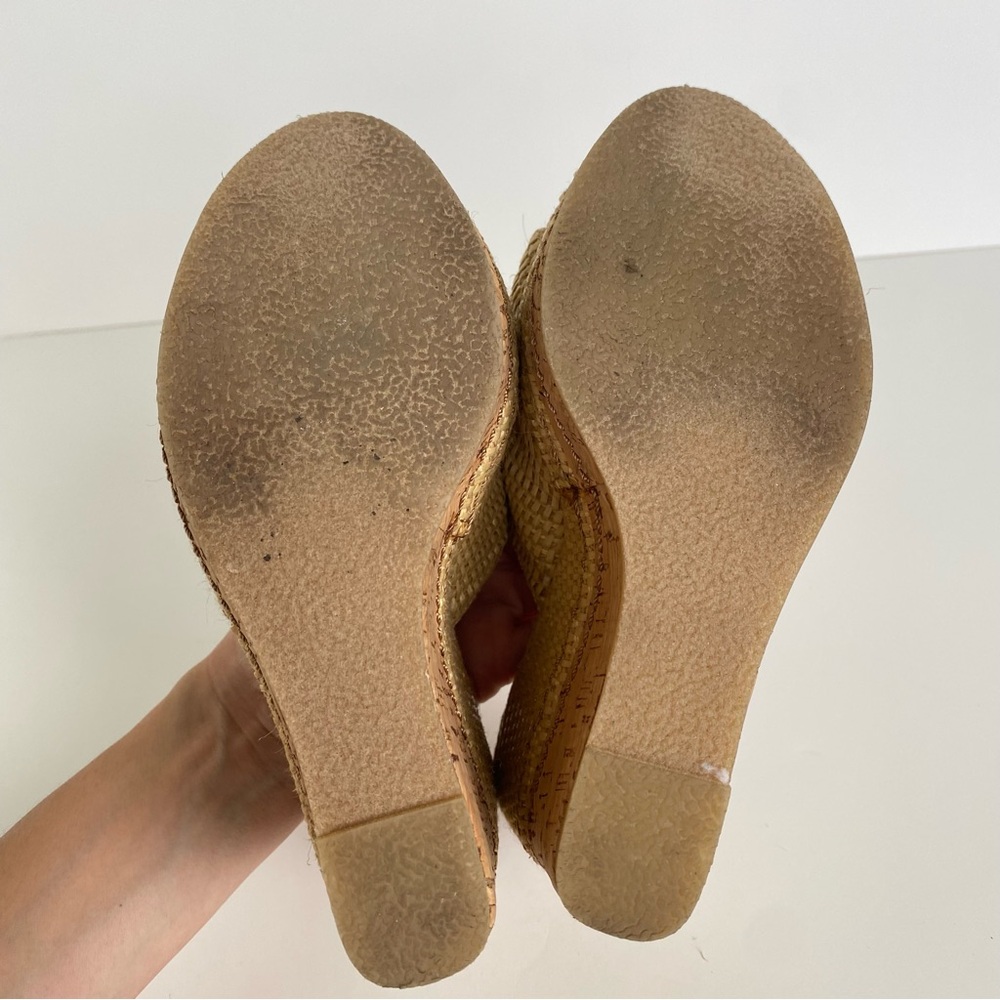 🌻Very Volatile Tan Wedge Woman’s Shoes size 6 with Natural Textures - Picture 8 of 10